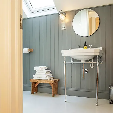 The Roost Apartment Westport